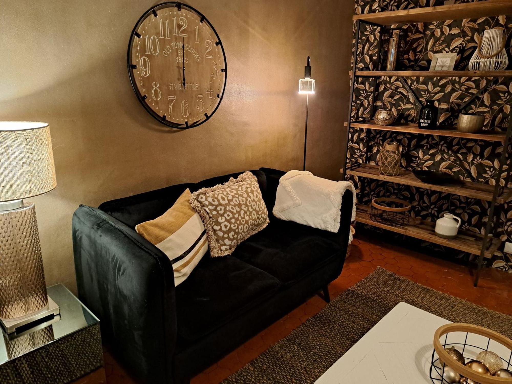 Hotel Le Patio De Sophie Систерон Номер фото